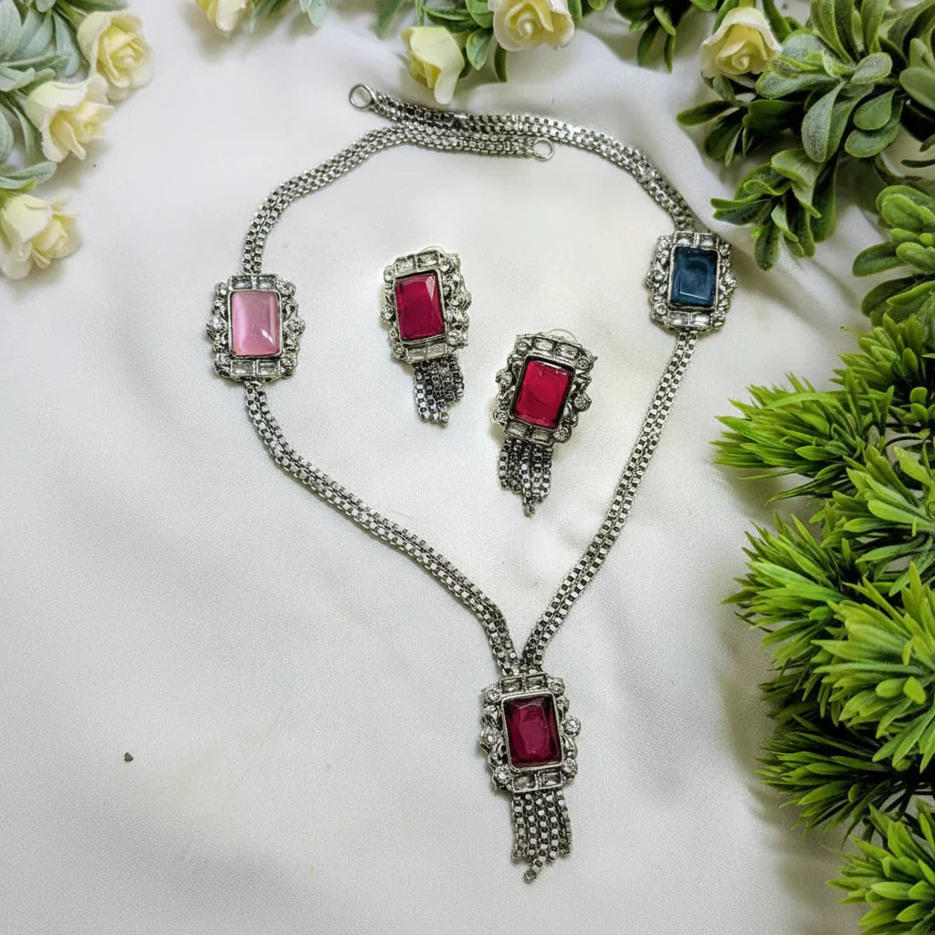 Chin Style Necklace Set – Necklace with Tops & Studs